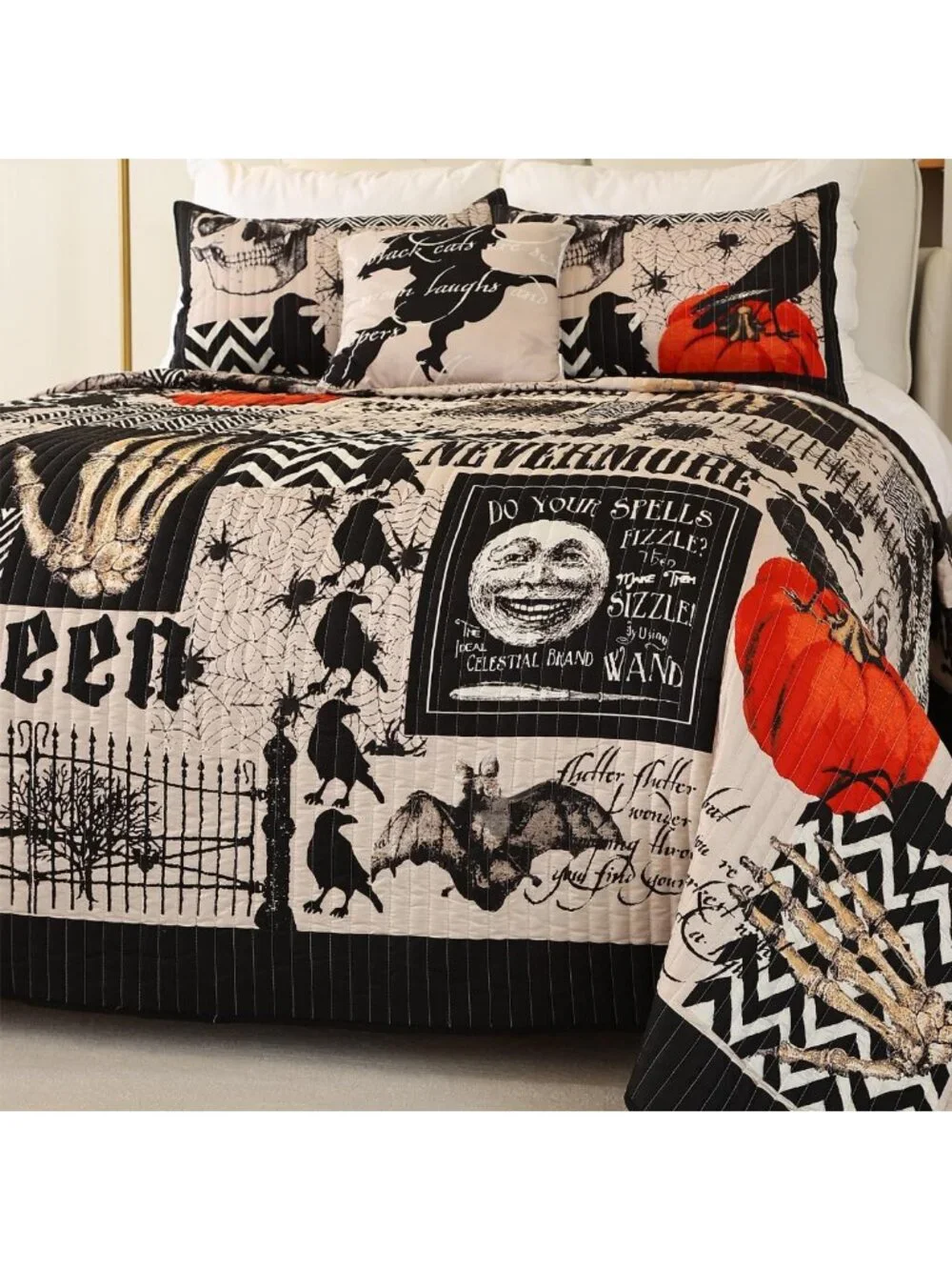 Queen Halloween Quilt Set - 4 Piece Pumpkin & Ghost Bedspread with Pillow Shams